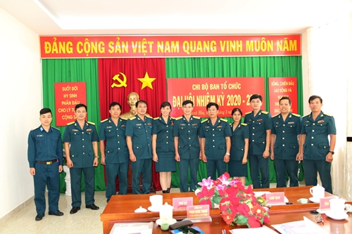 Các chi bộ và đảng bộ bộ phận Trường Sĩ quan Không quân tổ chức đại hội đảng thành công